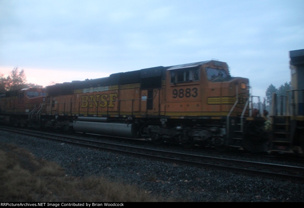 BNSF 9883